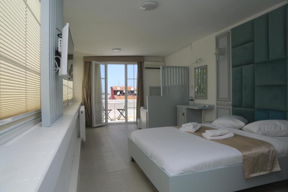 Deluxe Double Room with Sea View