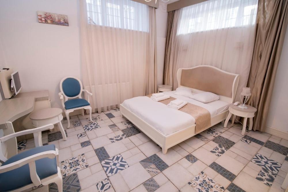 Room image 5