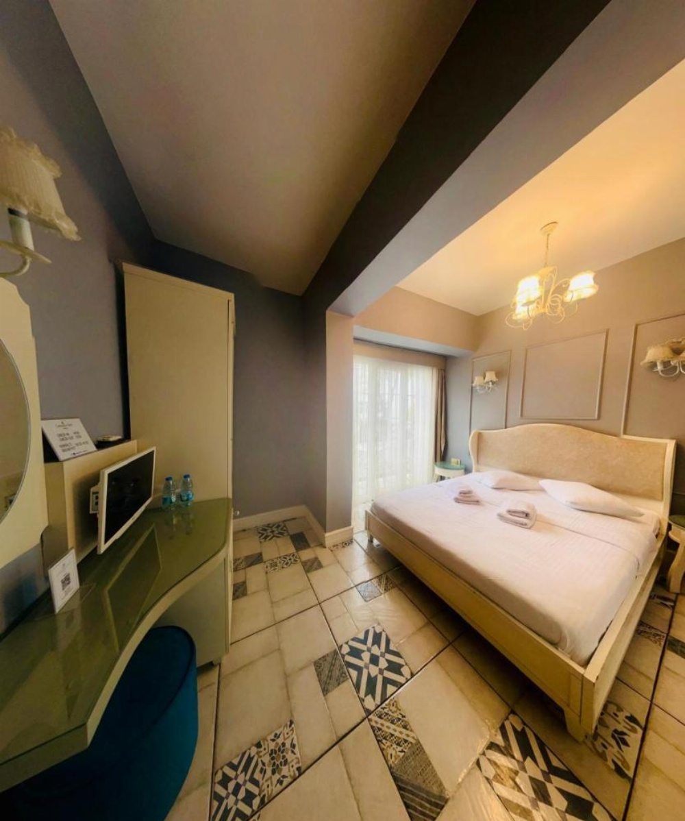 Room image 2