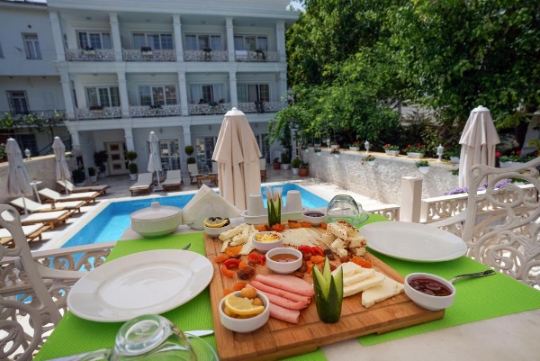 Buyukada Cankaya Hotel Main image